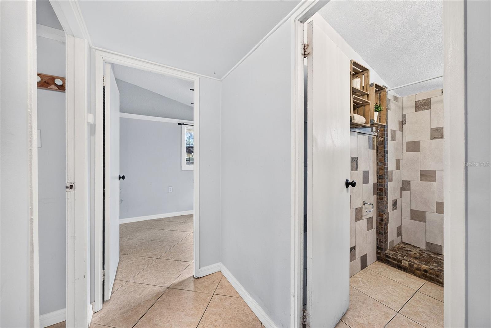 2317 S Summerlin Ave Property Photo 23