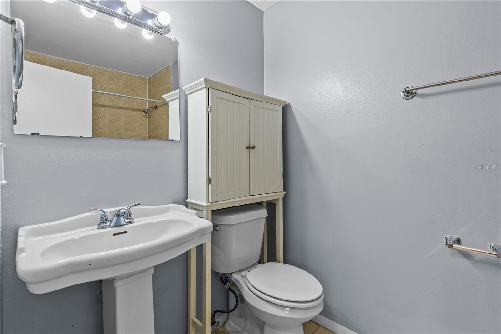 416 Banyon Tree Cir #206 Property Photo 7