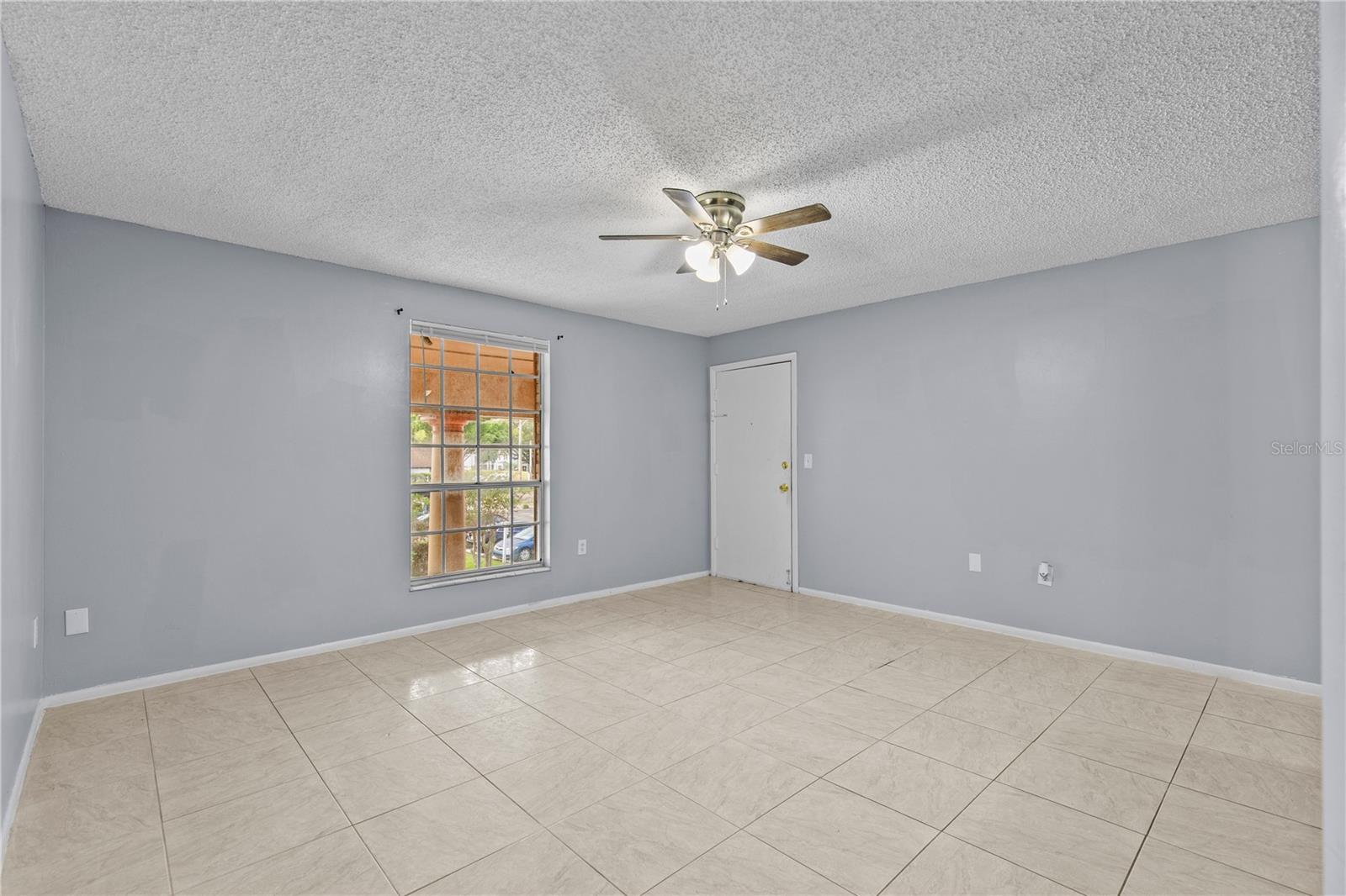 416 Banyon Tree Cir #206 Property Photo 17