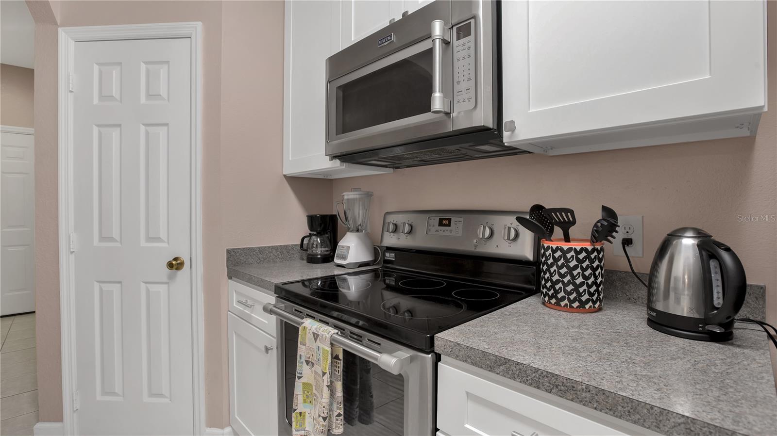 3190 Dante Dr #304 Property Photo 10