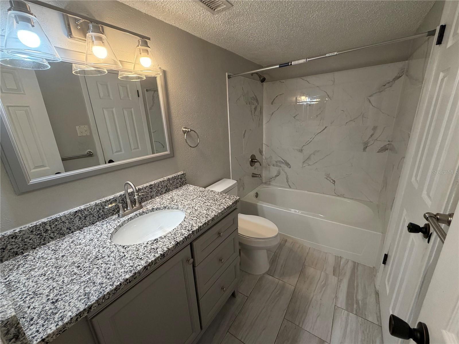 3772 Idlebrook Cir #108 Property Photo 11