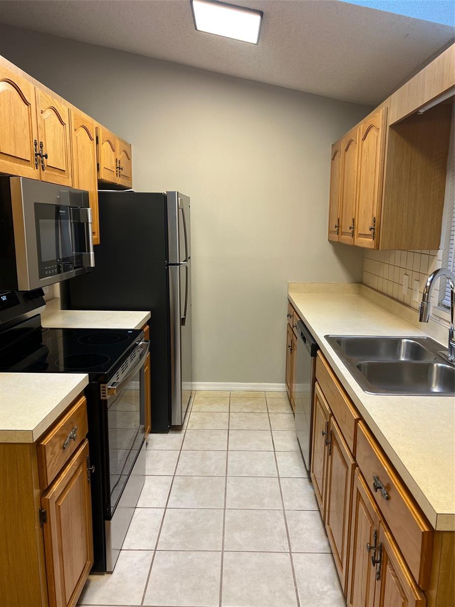 12449 Orangewood Cir #17 Property Photo 6