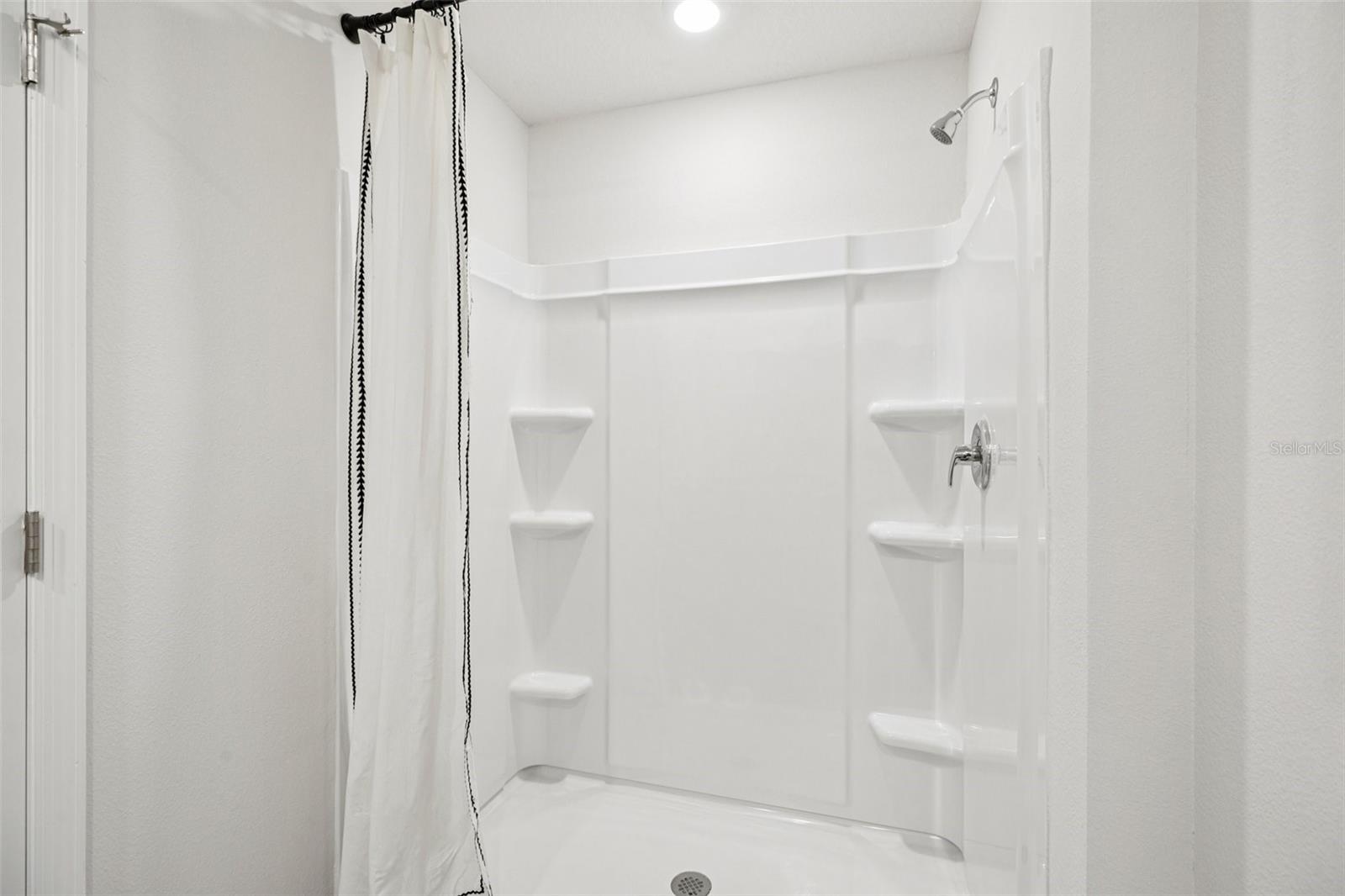 734 Greenway Blvd Property Photo 34