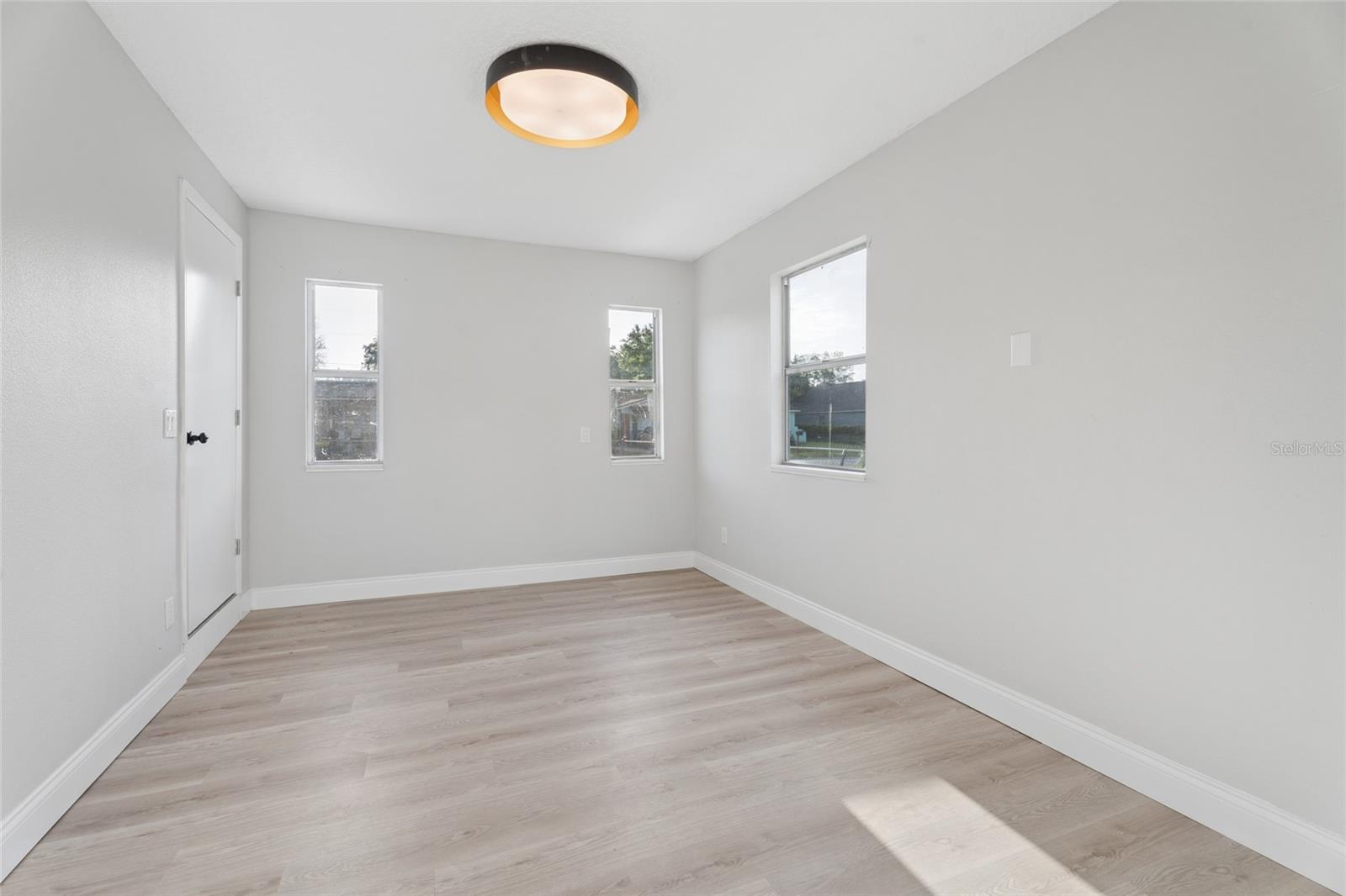 2105 9th St Ne Property Photo 21