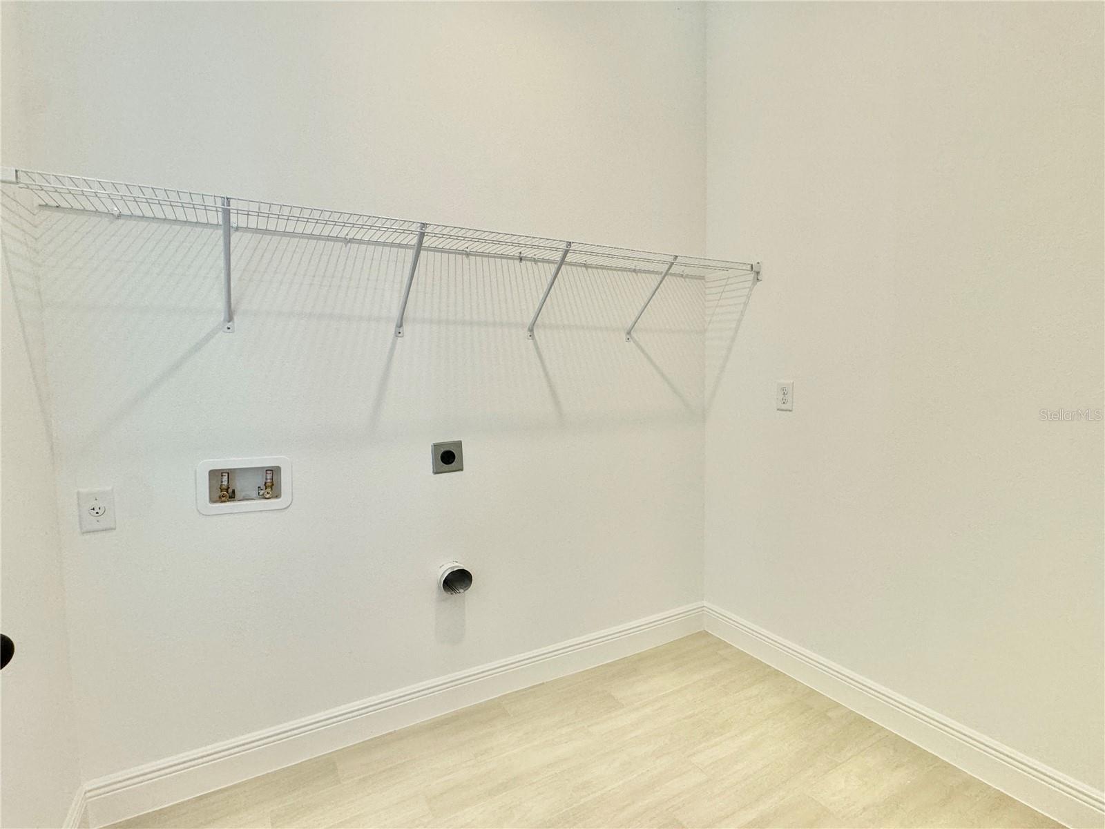 9726 Neruda St Property Photo 30