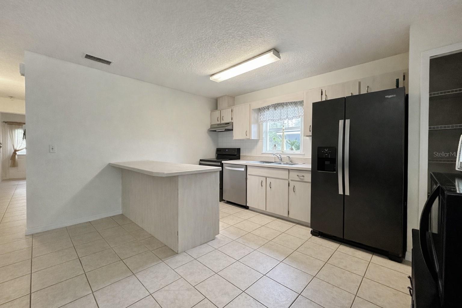9 Wheeler Pl #a, B Property Photo 11