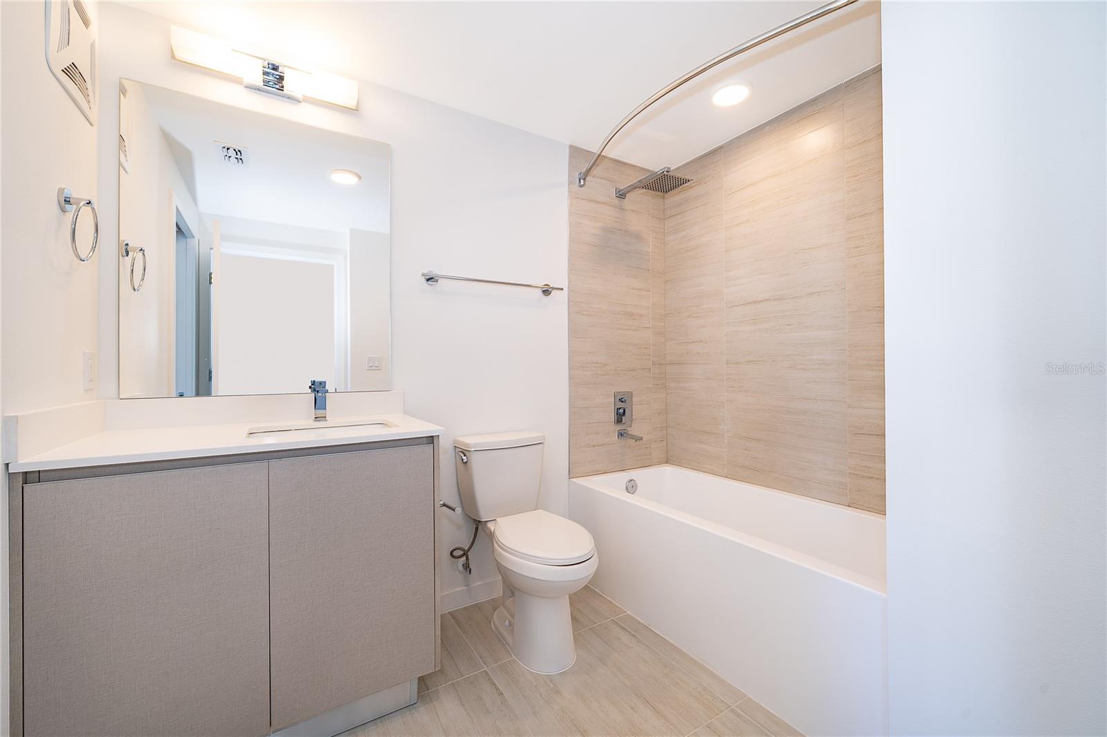 5579 Millenia Park Blvd #219 Property Photo 11