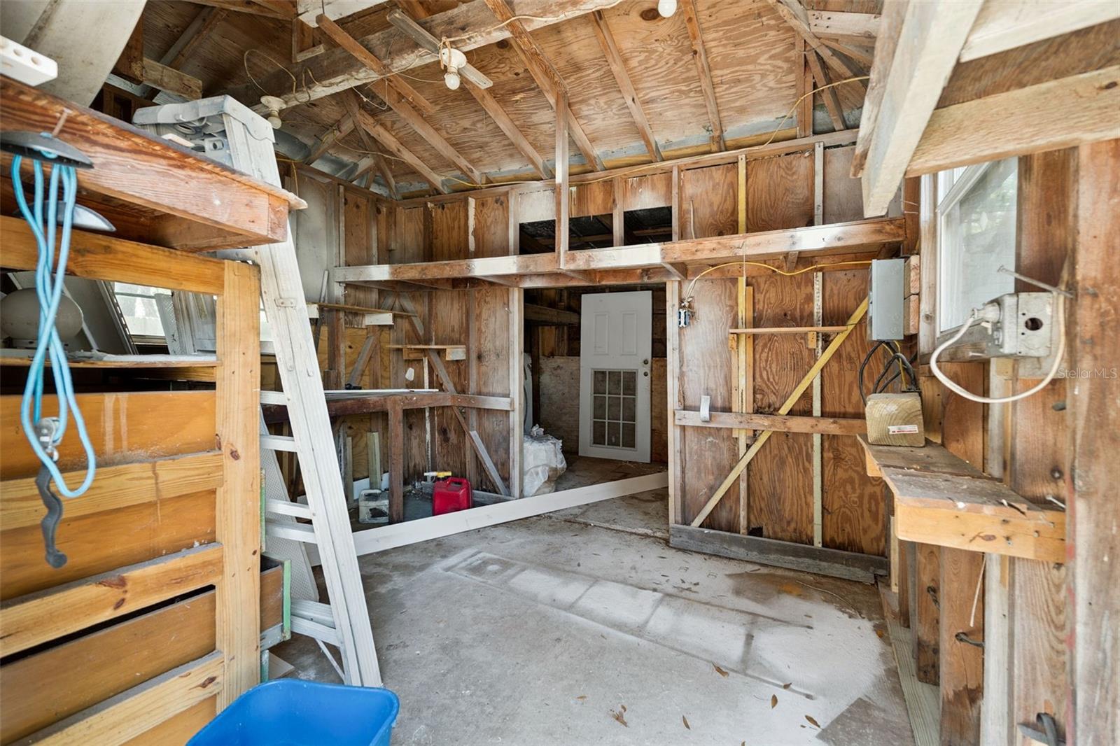 232 Noxon St Property Photo 35
