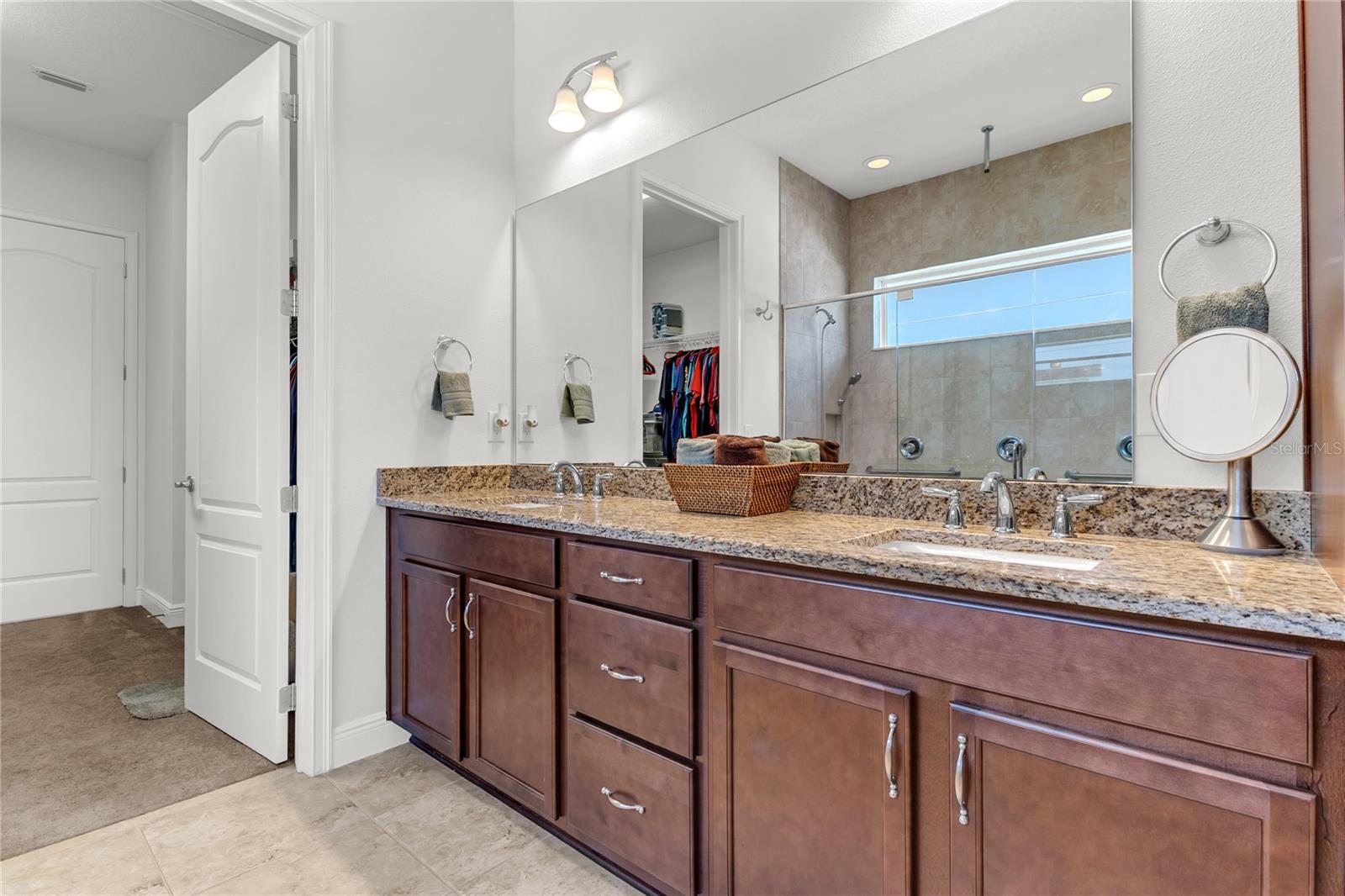 5017 E Fountainwood Dr Property Photo 14