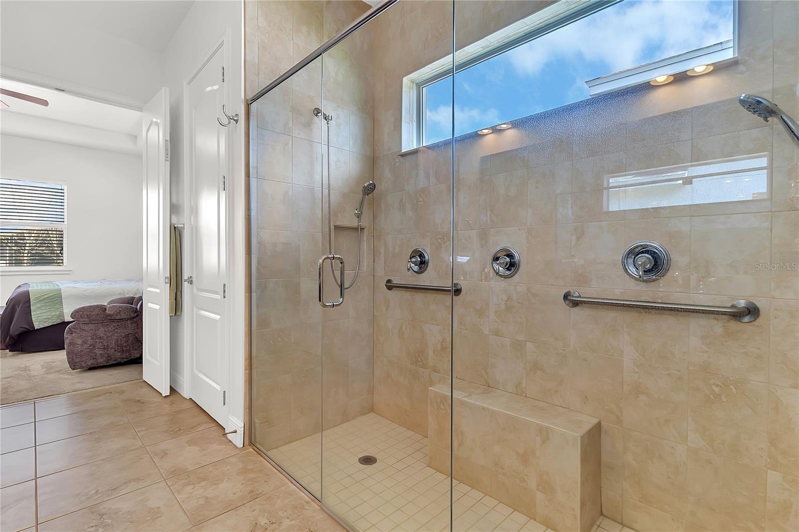 5017 E Fountainwood Dr Property Photo 15