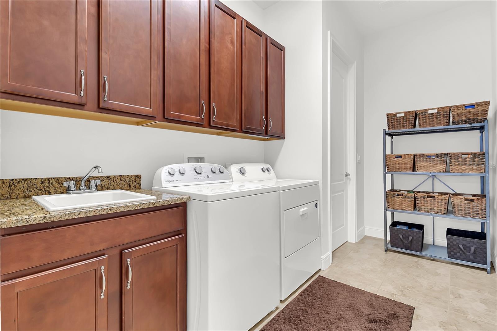 5017 E Fountainwood Dr Property Photo 18