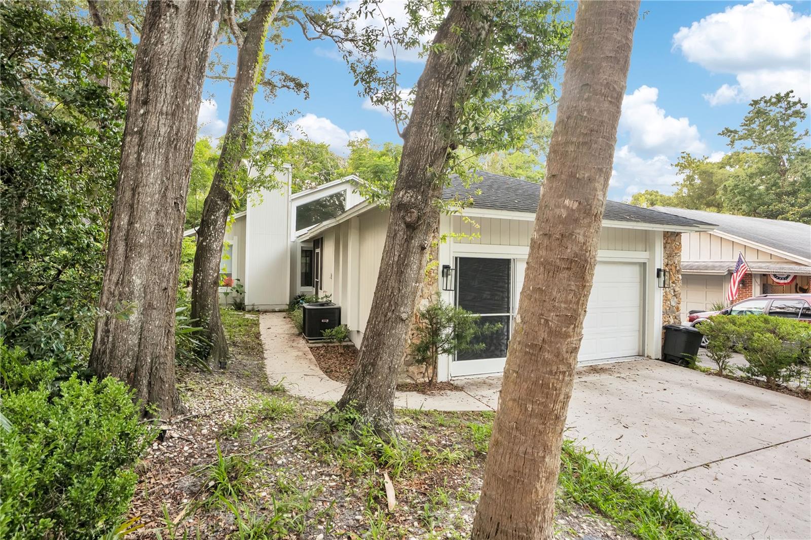 16 Raintree Ct Property Photo 2