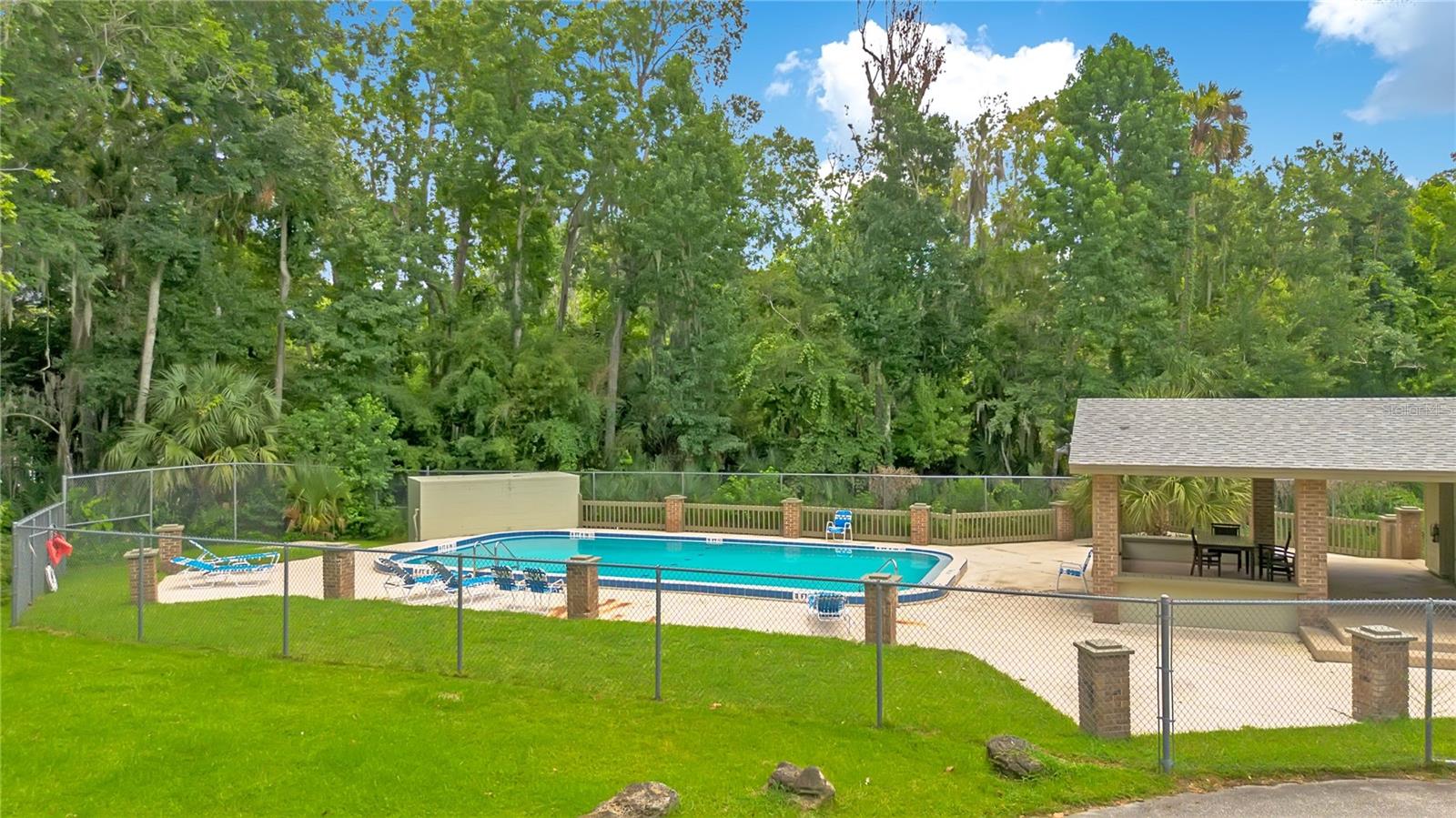 16 Raintree Ct Property Photo 31