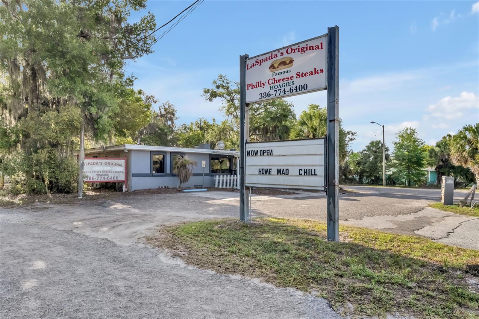 2200 N Volusia Ave Property Photo 4