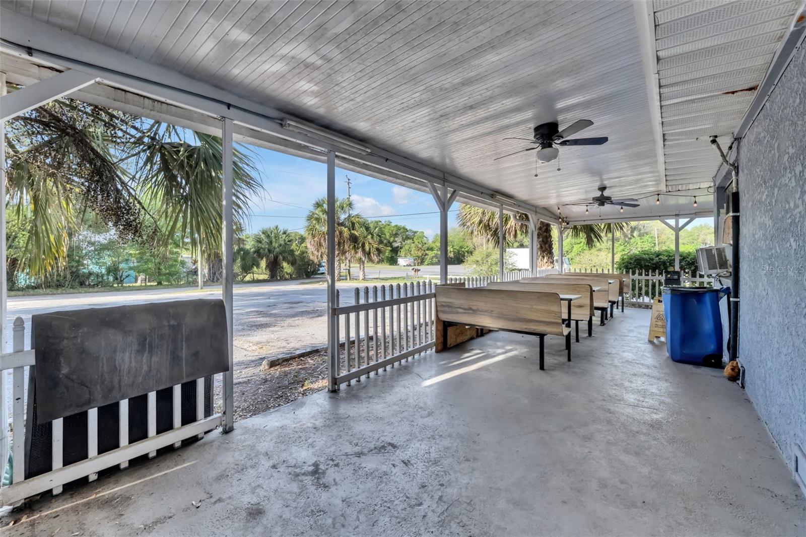 2200 N Volusia Ave Property Photo 8