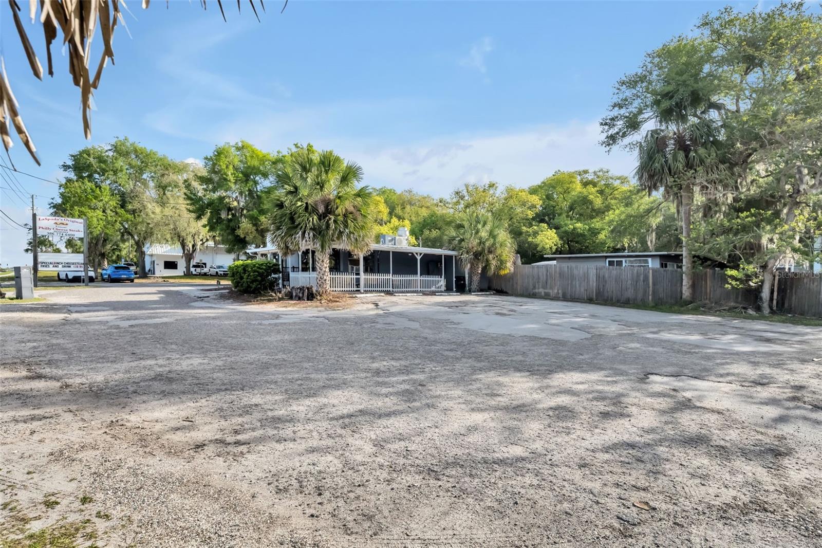 2200 N Volusia Ave Property Photo 9