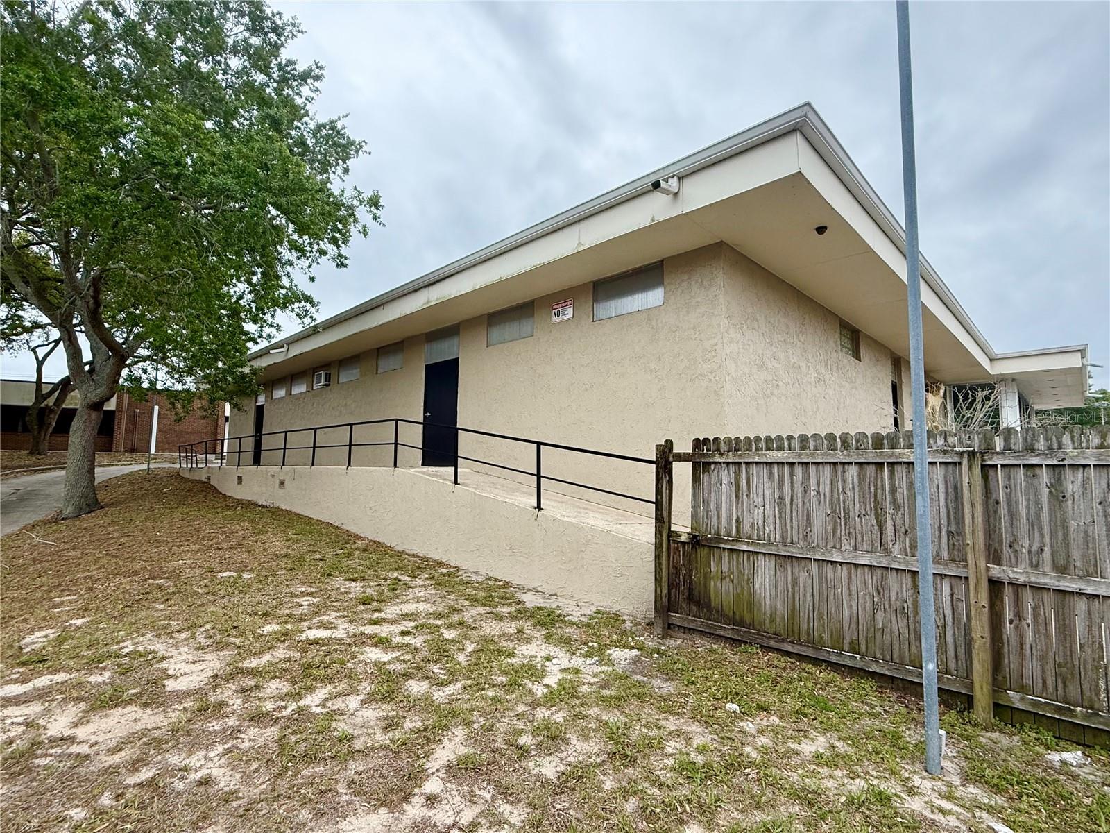 220 Coral Sands Dr Property Photo 11