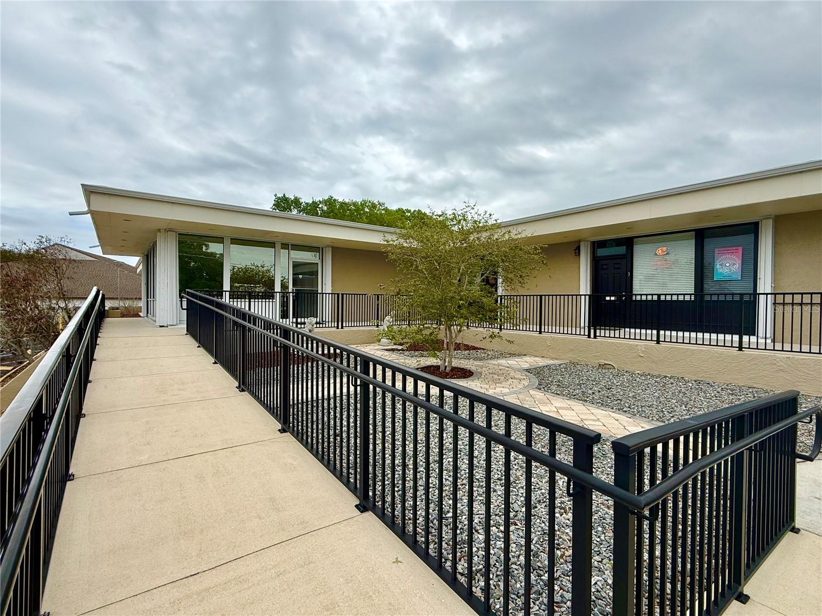 220 Coral Sands Dr Property Photo 16