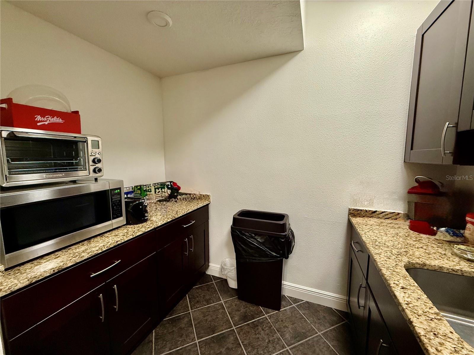 220 Coral Sands Dr Property Photo 56