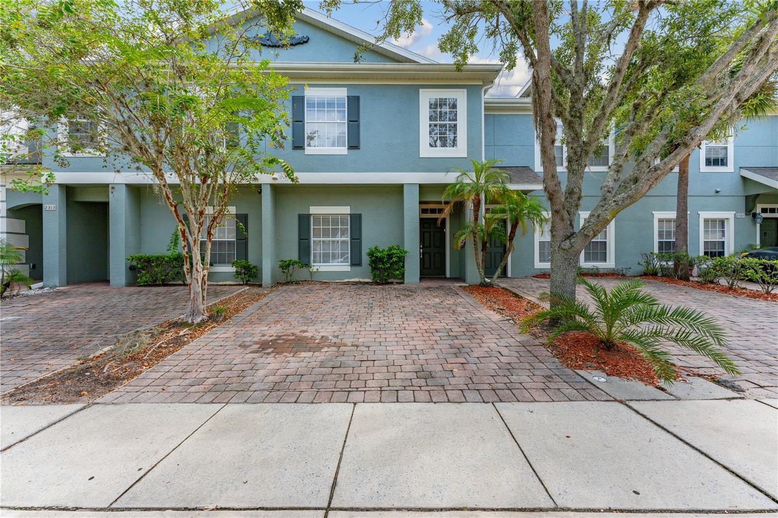 2311 Caravelle Cir Property Photo 1