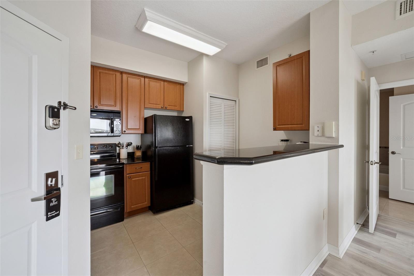 7395 Universal Blvd #1205 Property Photo 9