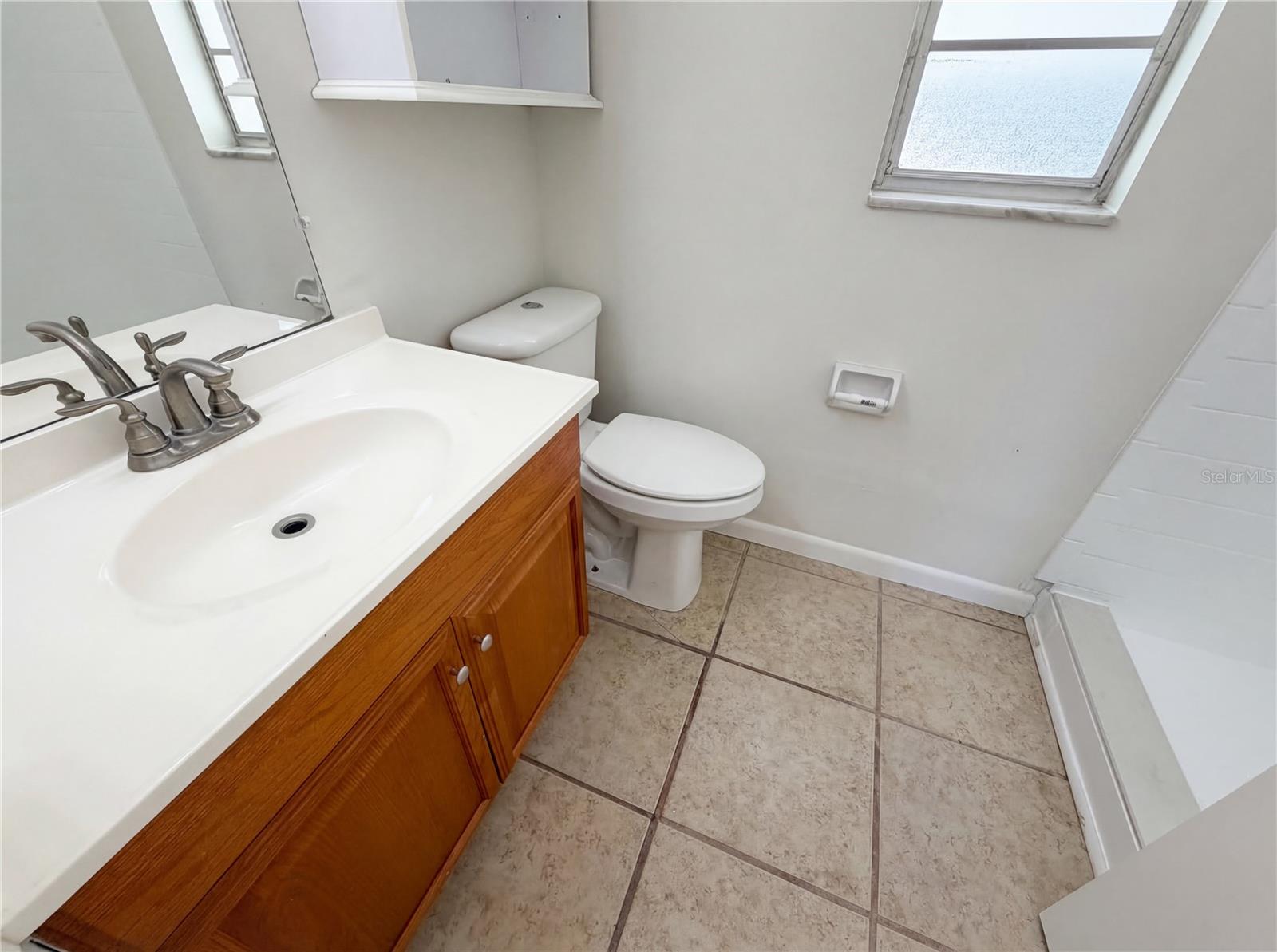 909 Winchester Ct Property Photo 11