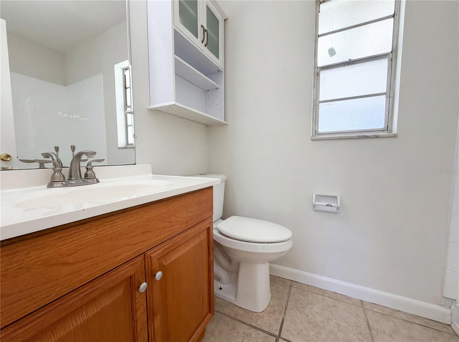 909 Winchester Ct Property Photo 12
