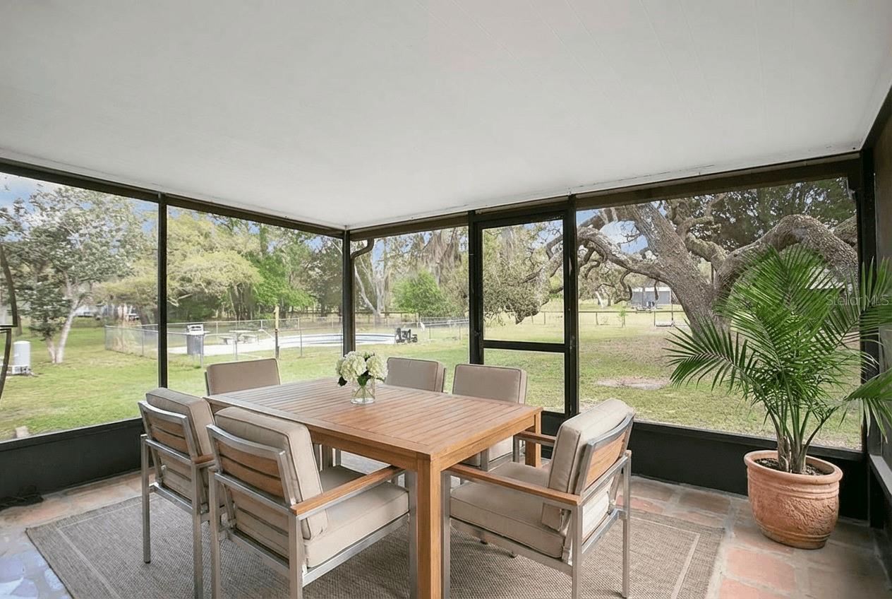 3116 E Buck Property Photo 14