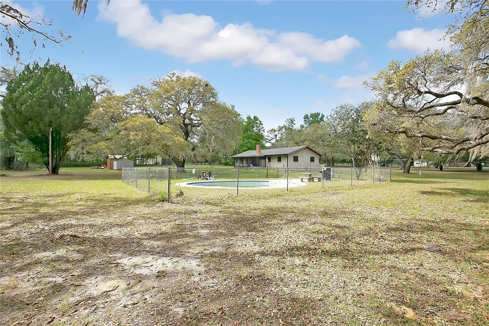 3116 E Buck Property Photo 20