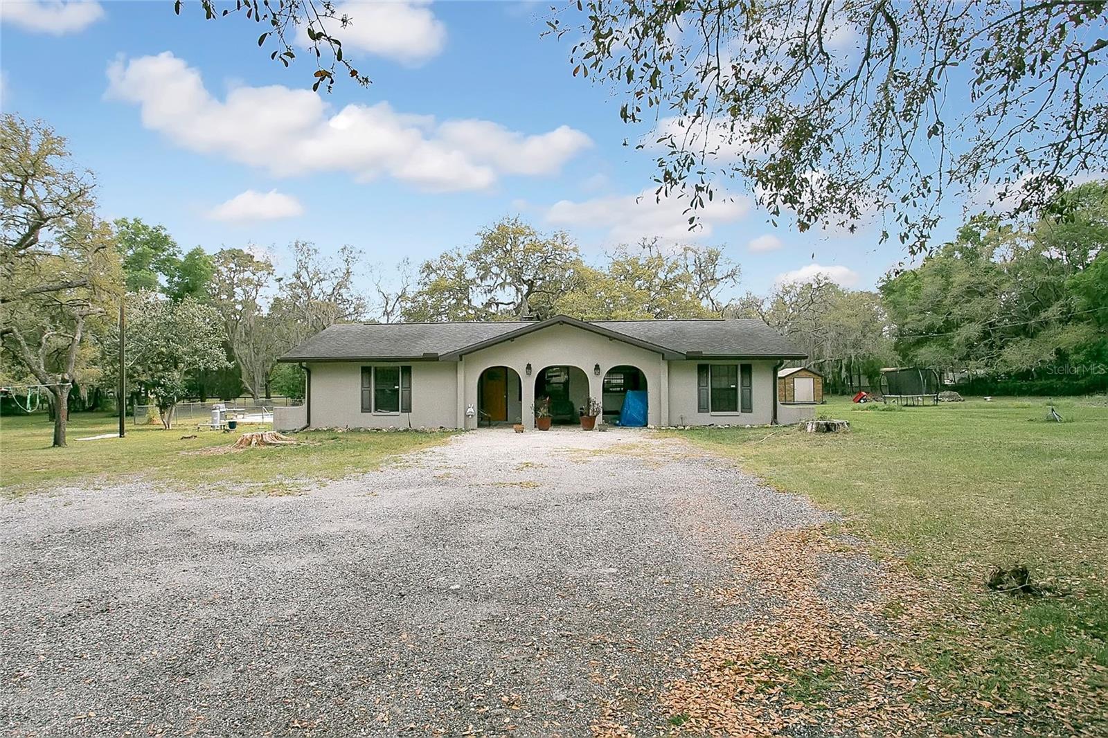 3116 E Buck Property Photo 27