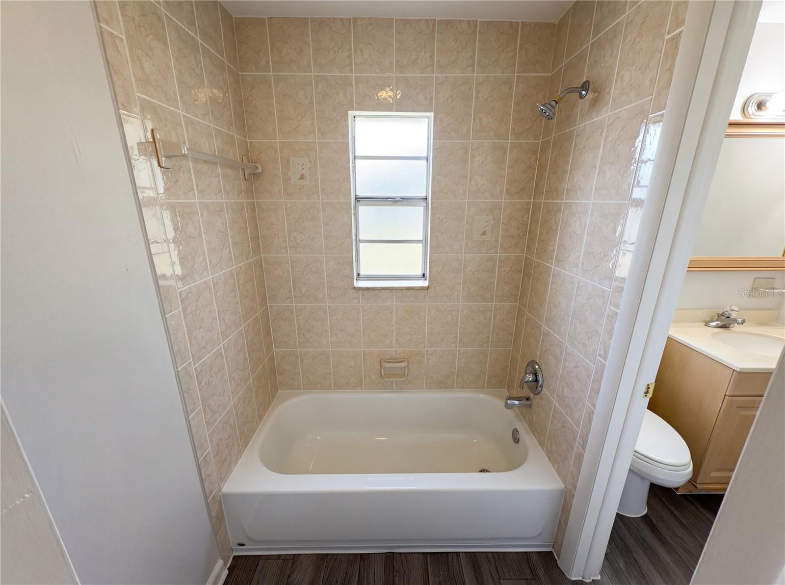 905 Cedar Dr Property Photo 6