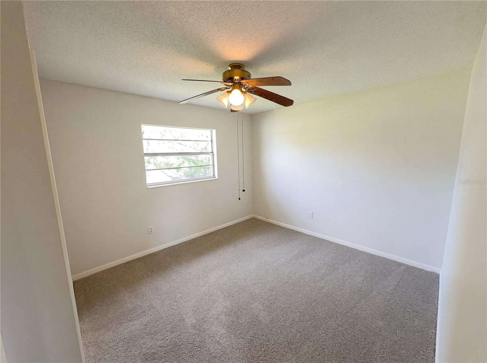 905 Cedar Dr Property Photo 15