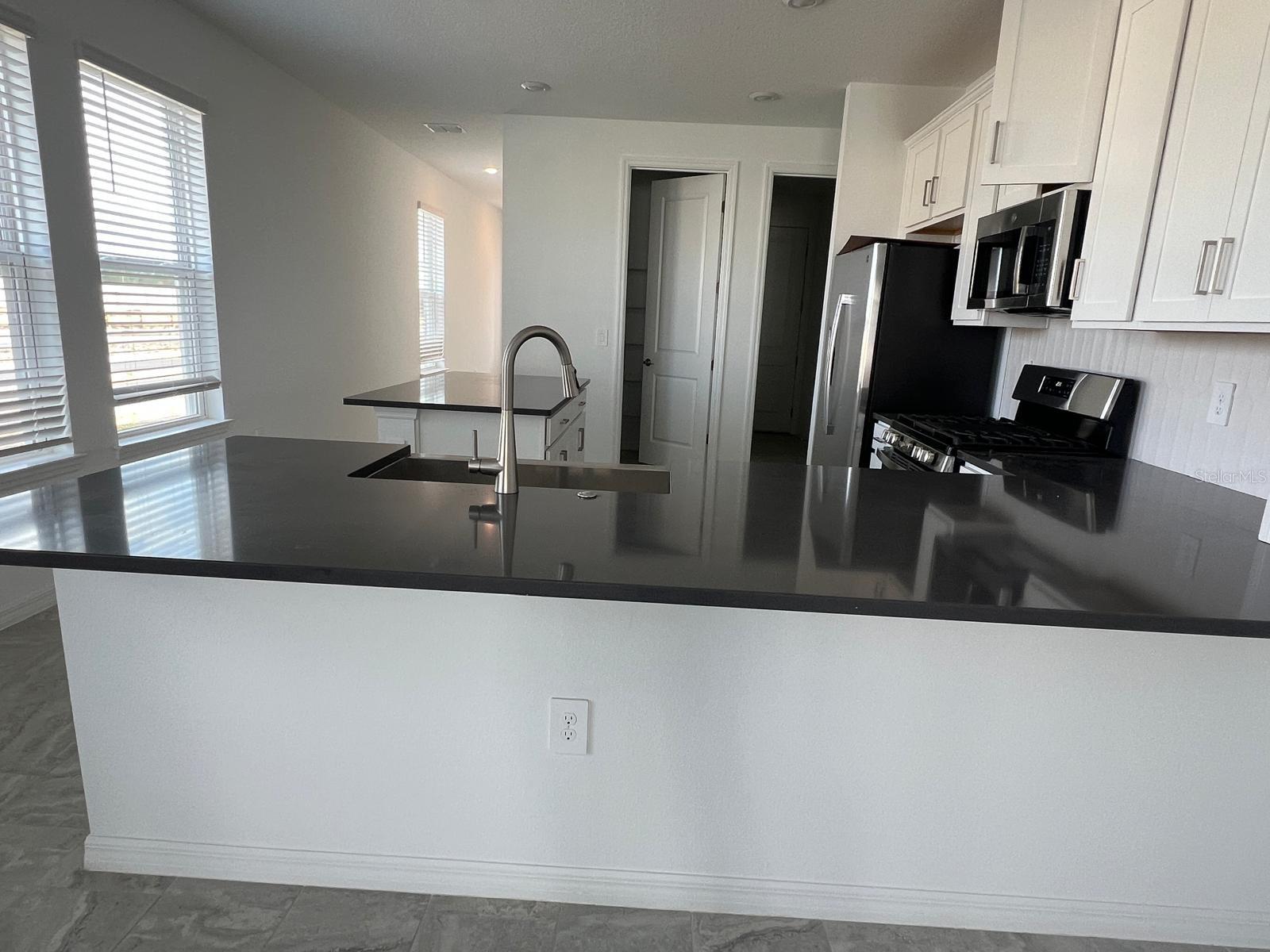5274 Kildare Pl Property Photo 3