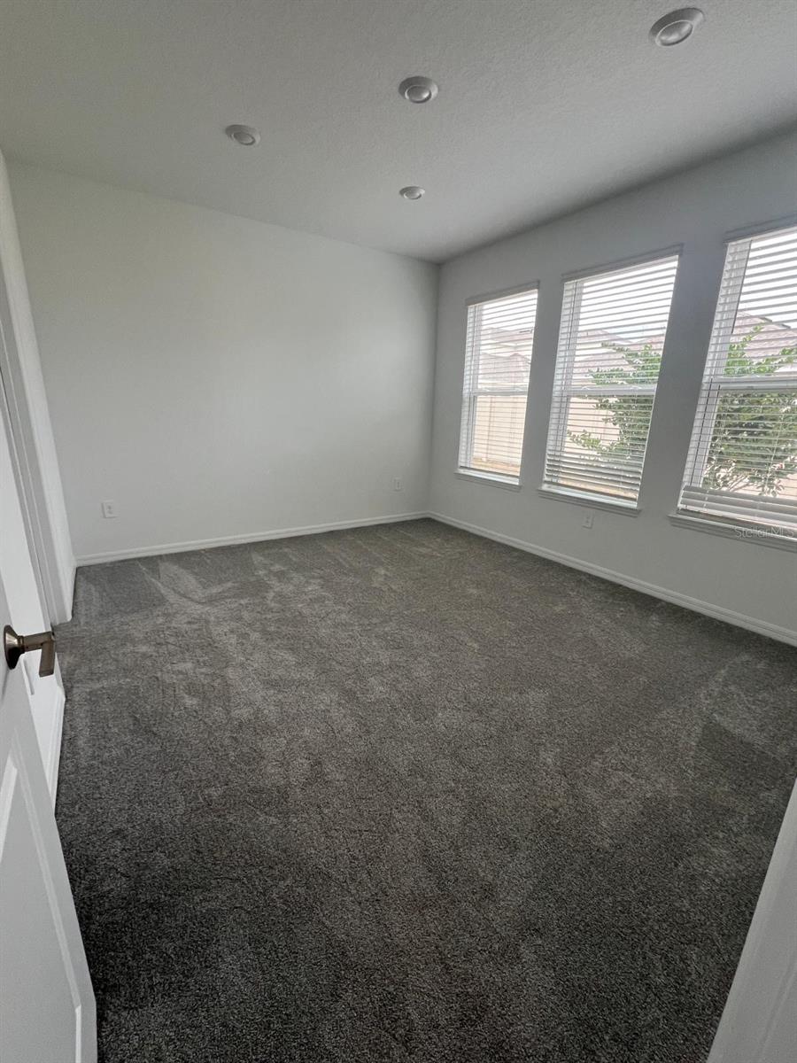 5274 Kildare Pl Property Photo 4