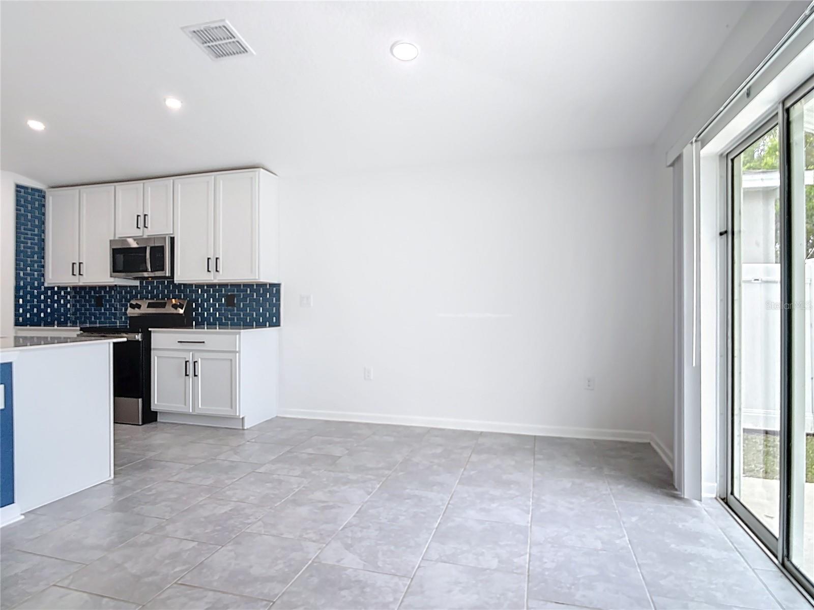 1312 Peach Creek Dr Property Photo 17