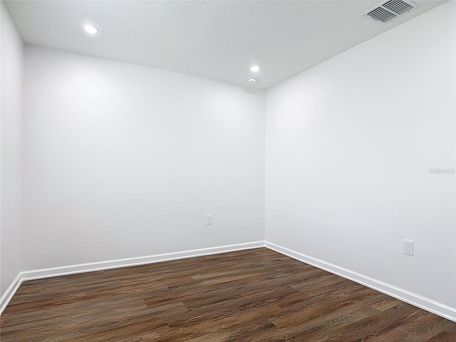 1312 Peach Creek Dr Property Photo 28