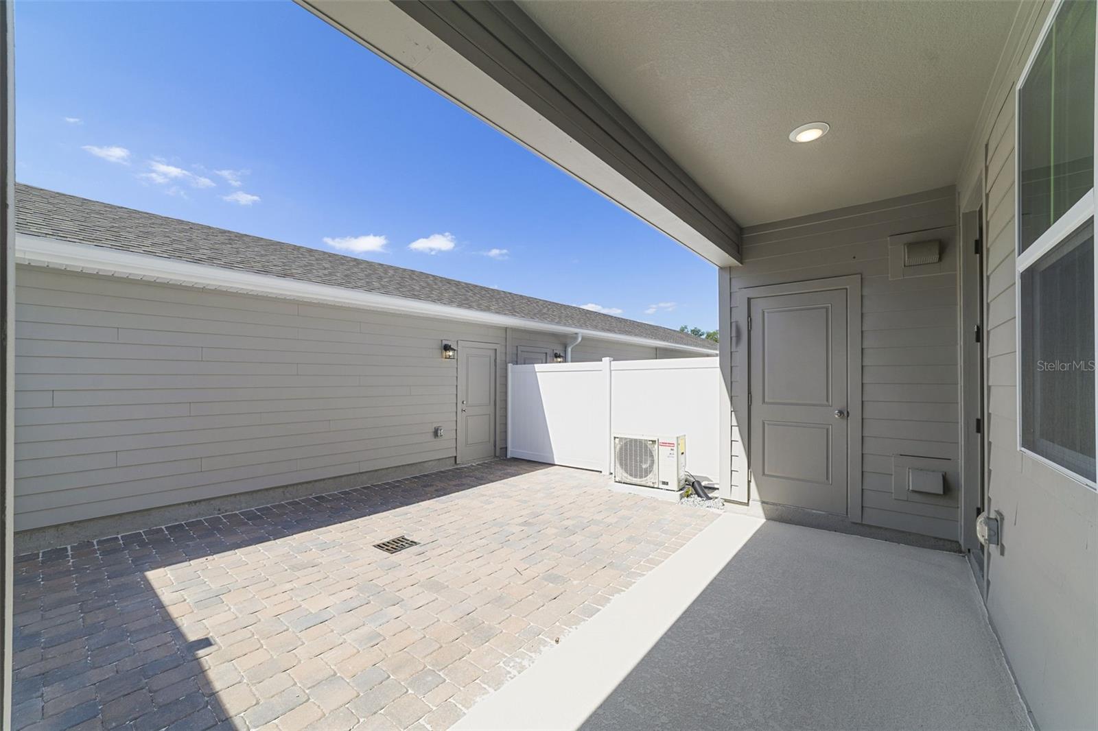 684 Lola Ln Property Photo 15