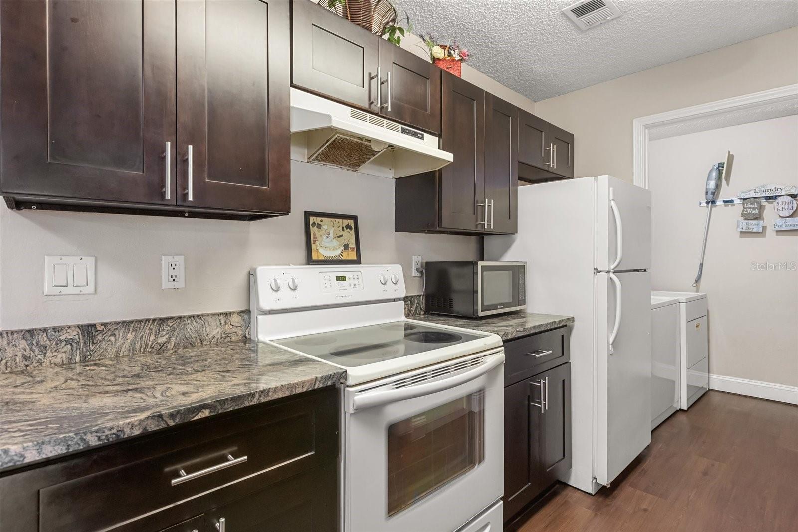 2501 Grassy Point Dr #103 Property Photo 16