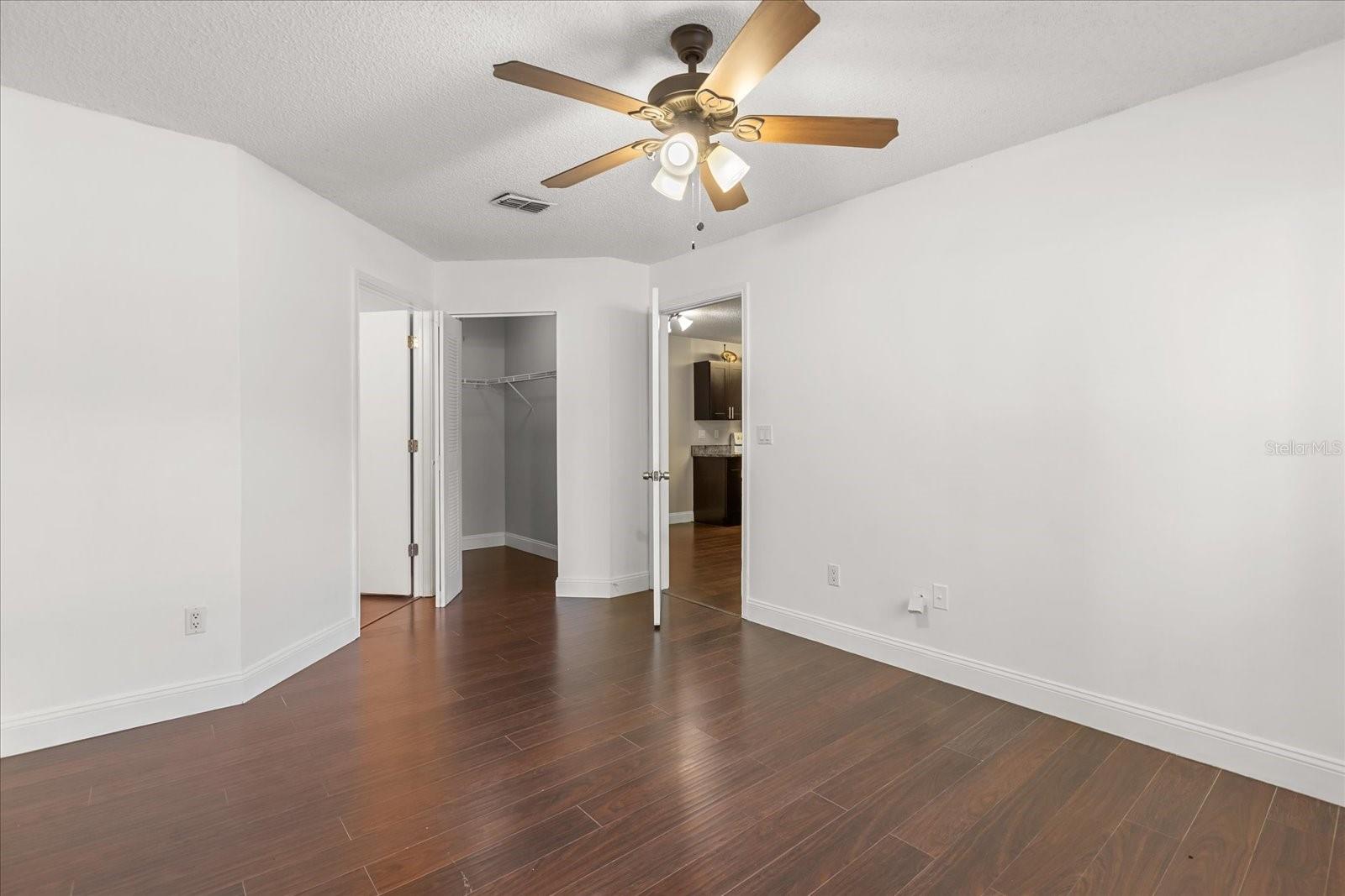 2501 Grassy Point Dr #103 Property Photo 18