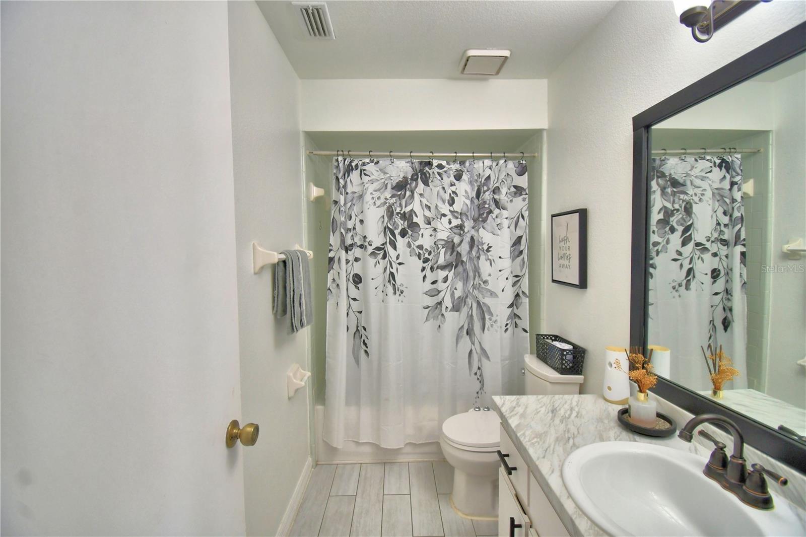 2935 Dickens Cir Property Photo 25