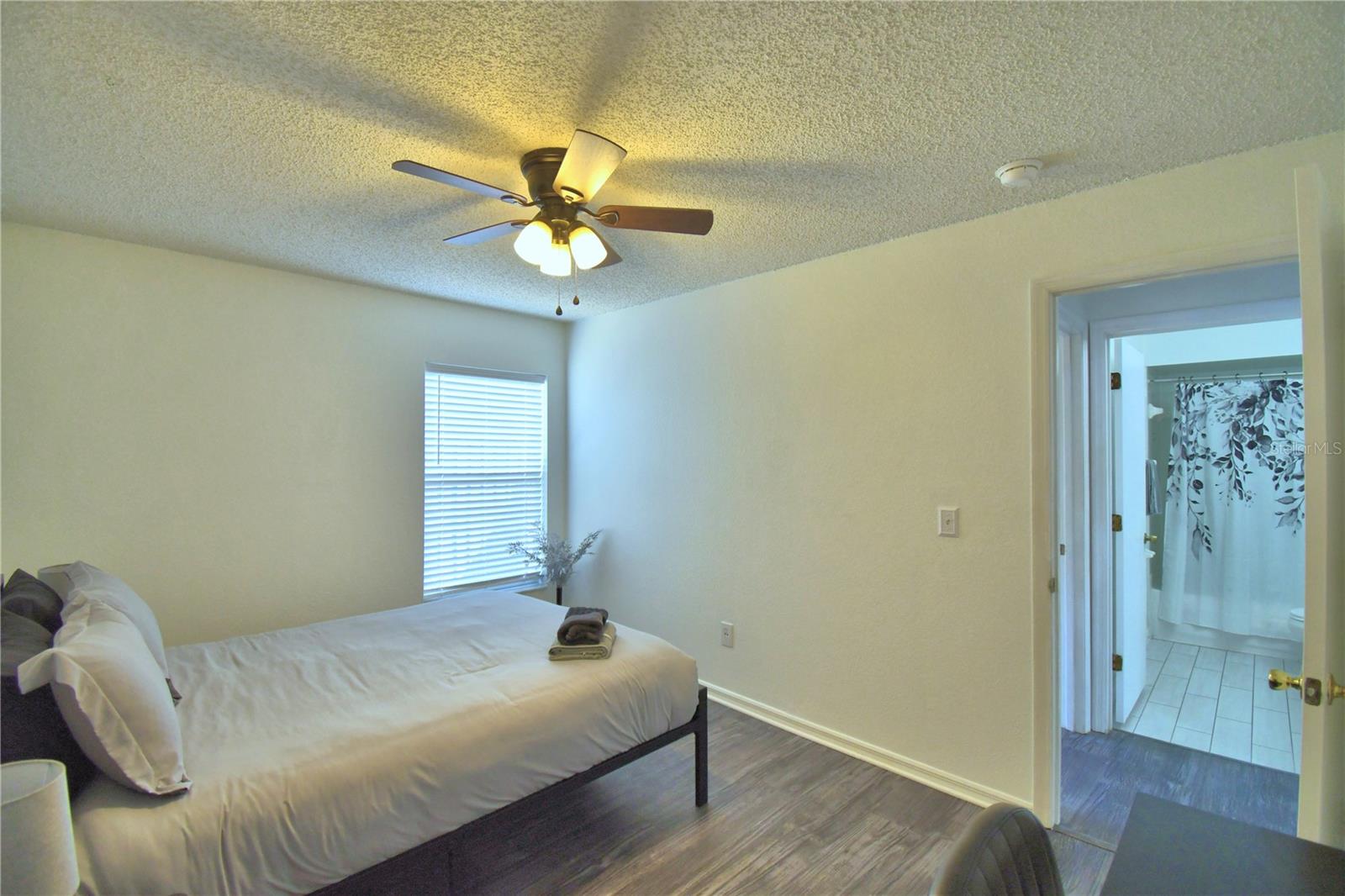 2935 Dickens Cir Property Photo 31