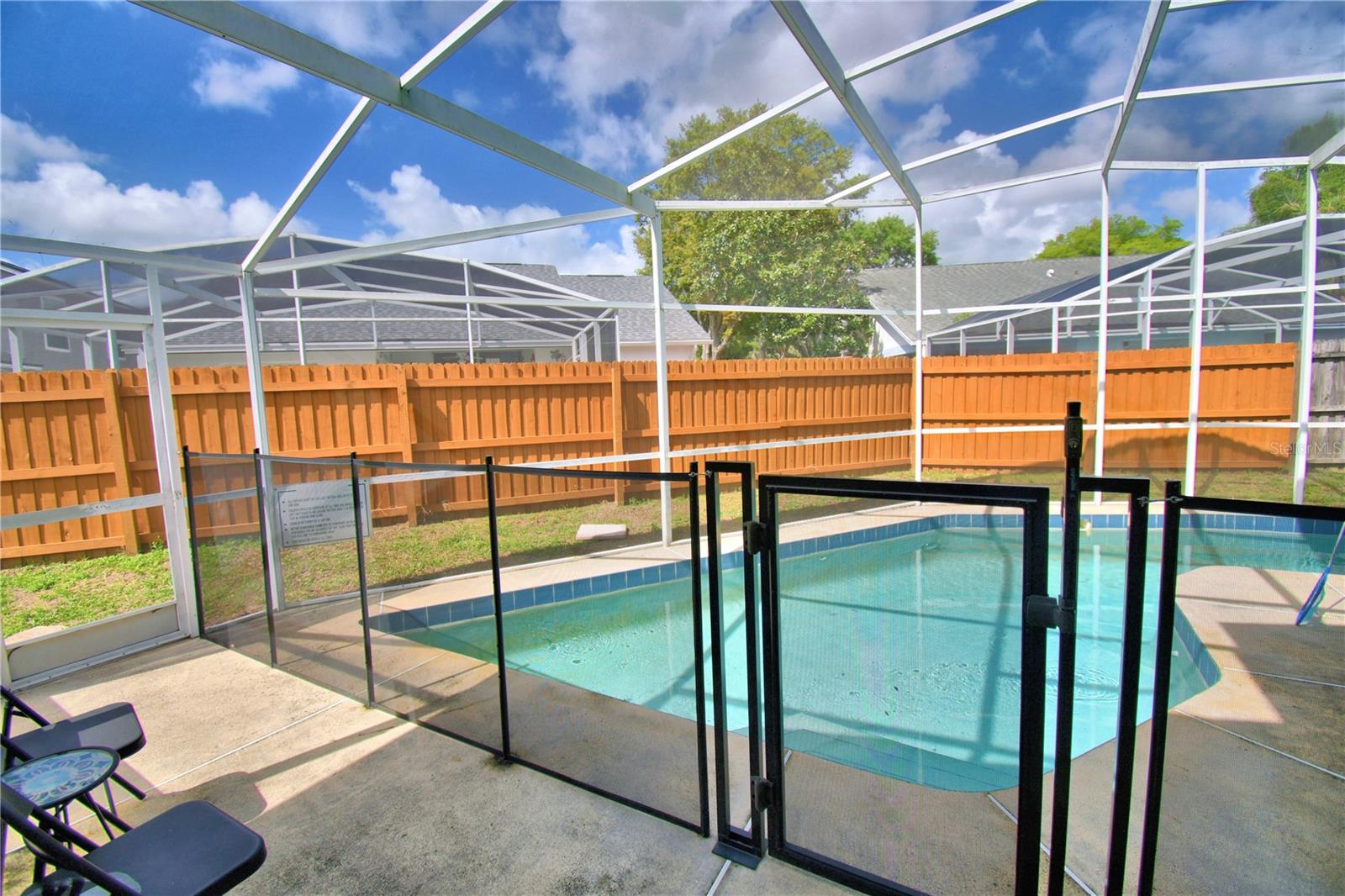 2935 Dickens Cir Property Photo 48