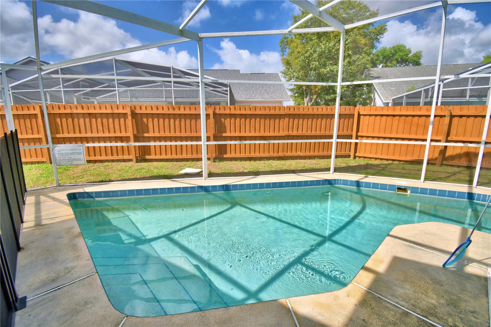 2935 Dickens Cir Property Photo 52