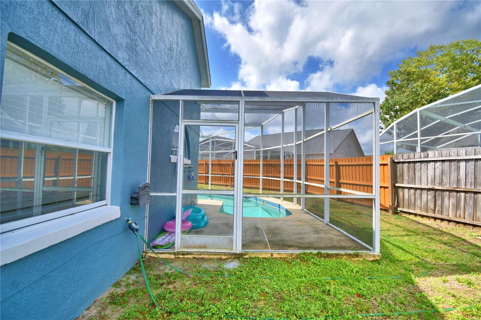 2935 Dickens Cir Property Photo 58