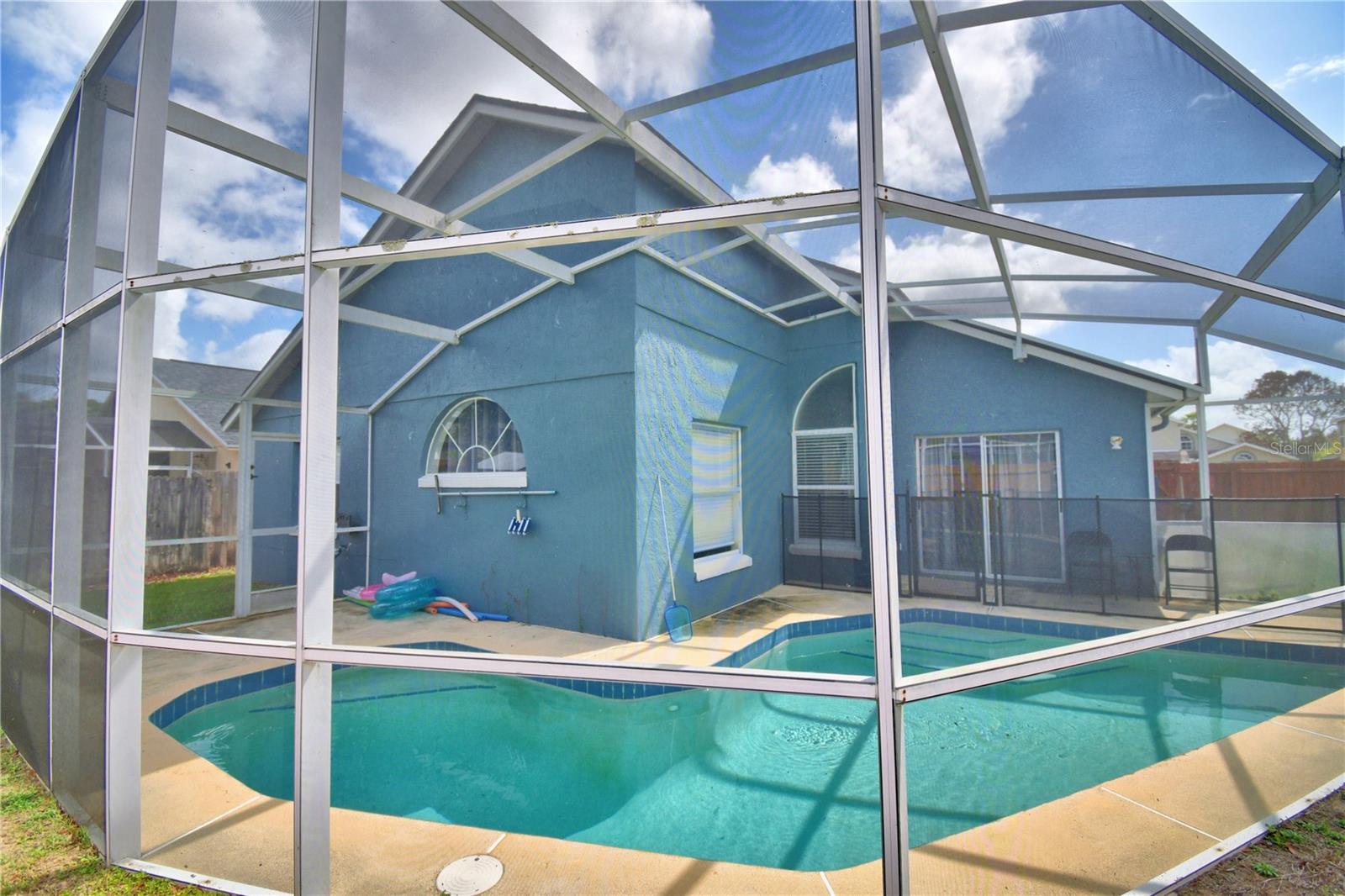 2935 Dickens Cir Property Photo 59