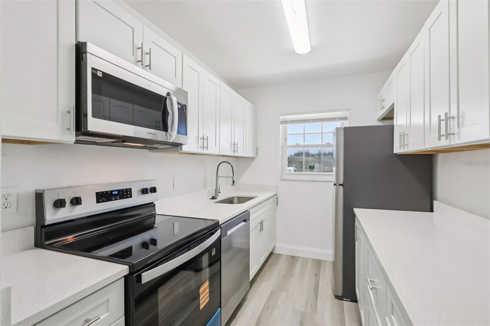 11147 Acme Dr #207d Property Photo 6