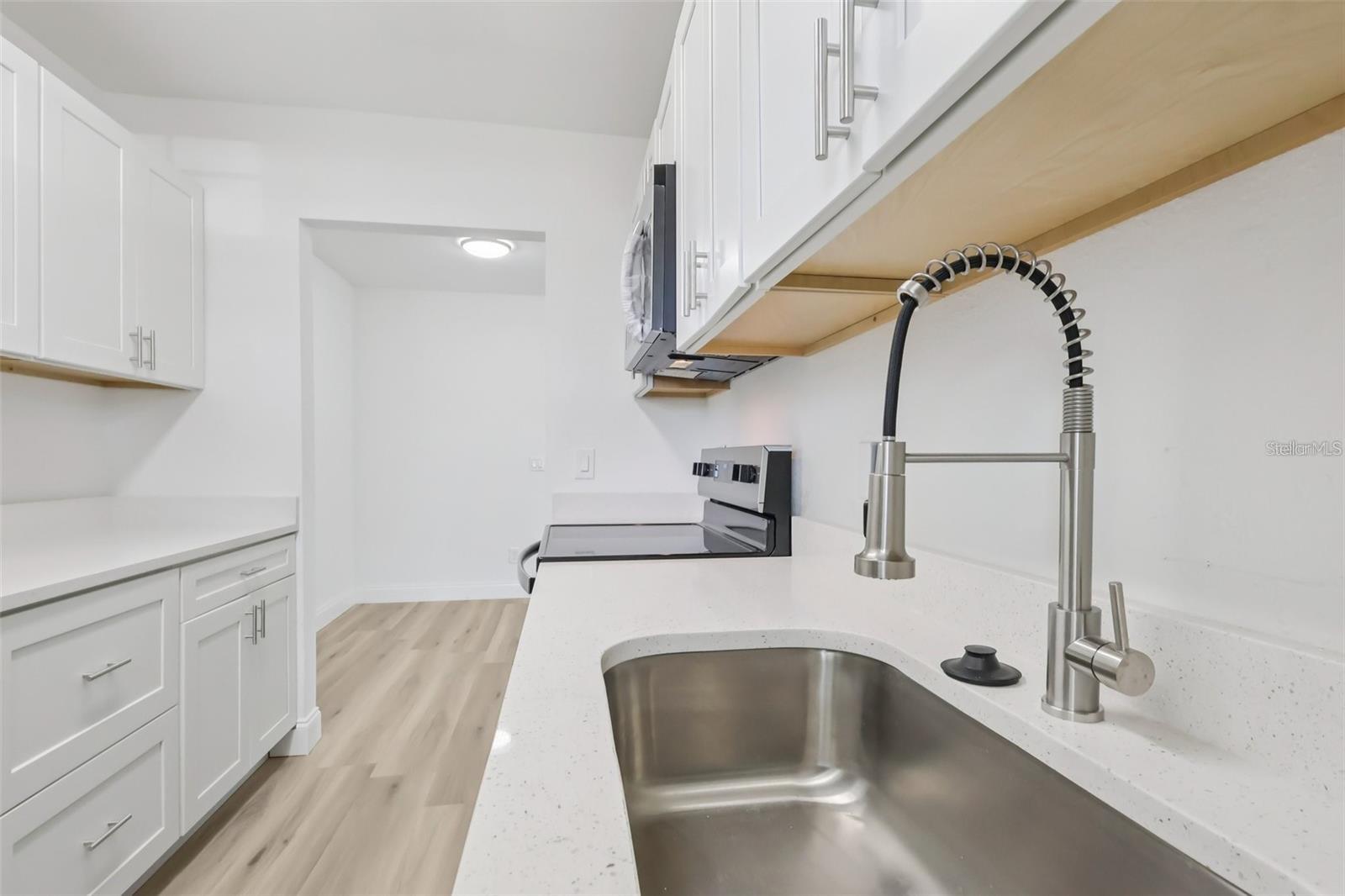 11147 Acme Dr #207d Property Photo 8