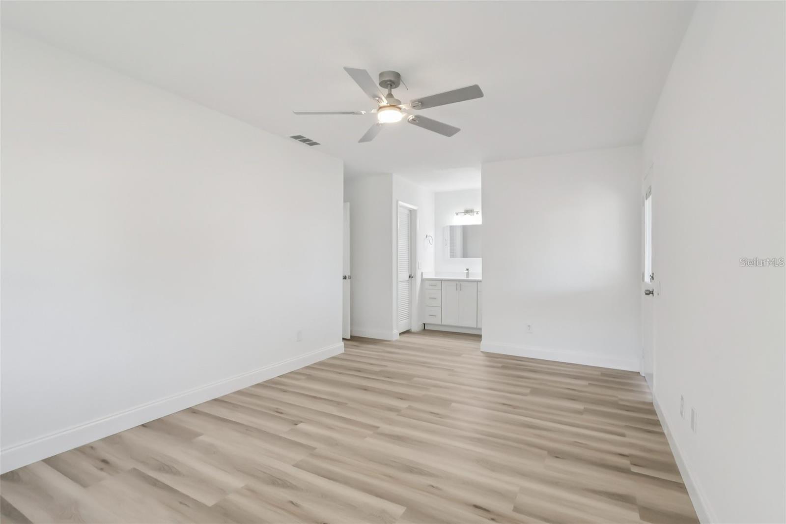 11147 Acme Dr #207d Property Photo 17