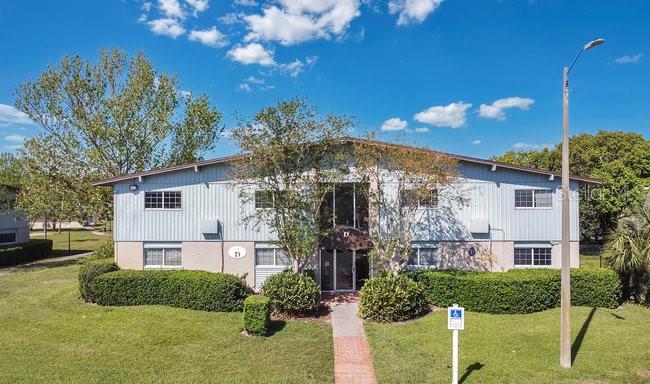 1695 LEE RD #D211 Property Photo 1