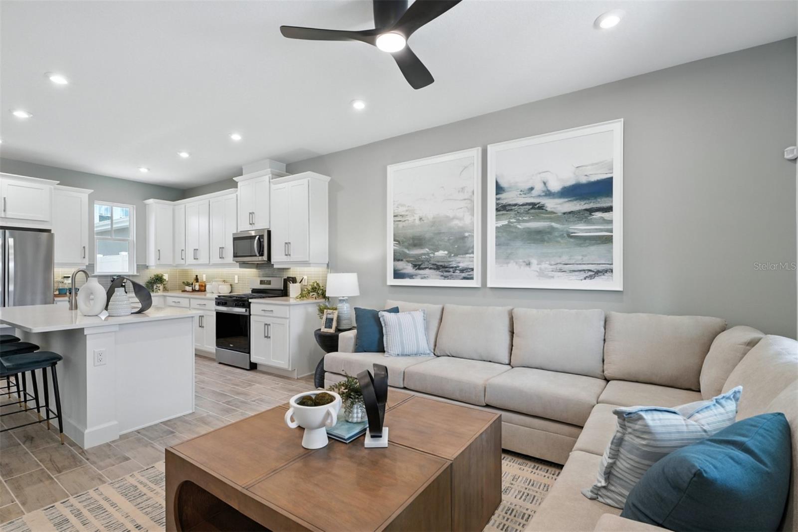 1475 Seashore Cir Property Photo 9